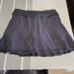 Lululemon Skirt! ❤️ Size 4